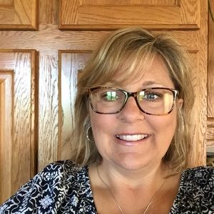 Meet your Posher, Kay